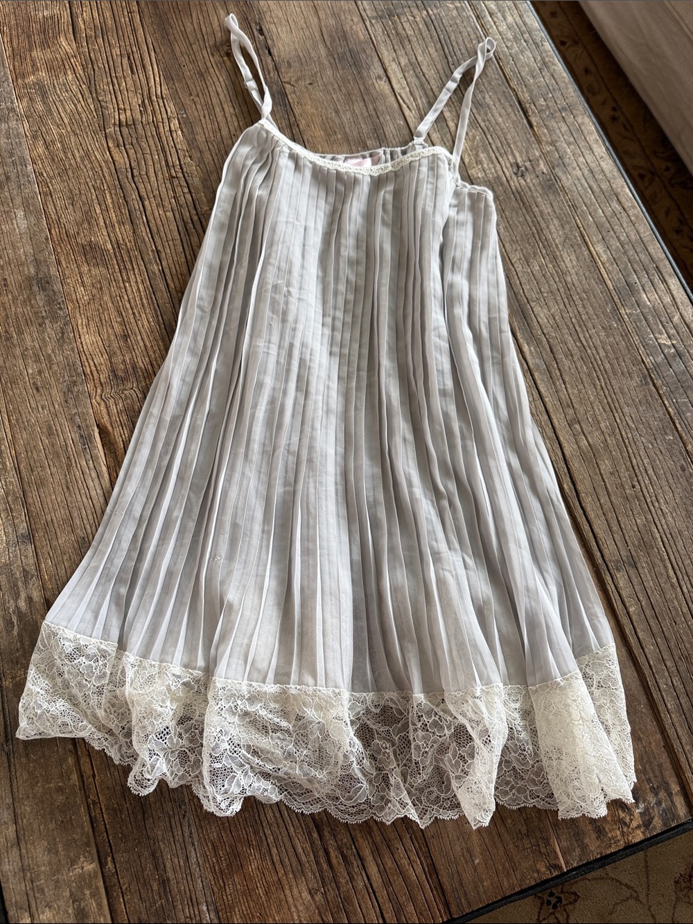 Victoria's Secret Angels gorgeous soft gray Nightgown with Lace Trim
